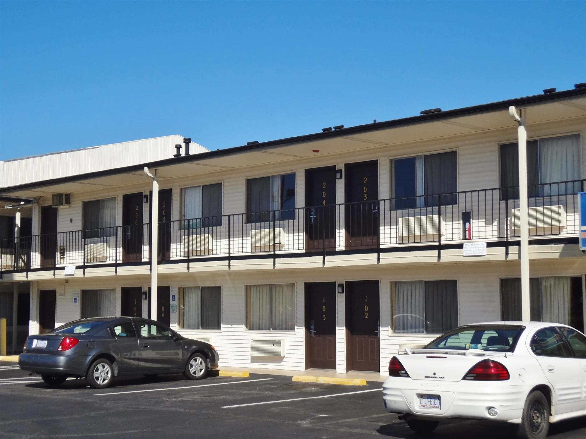 Americas Best Value Inn - Голдсбъро Екстериор снимка