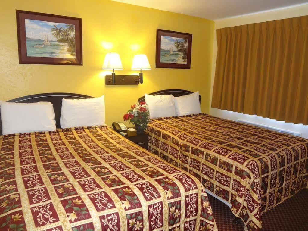 Americas Best Value Inn - Голдсбъро Екстериор снимка